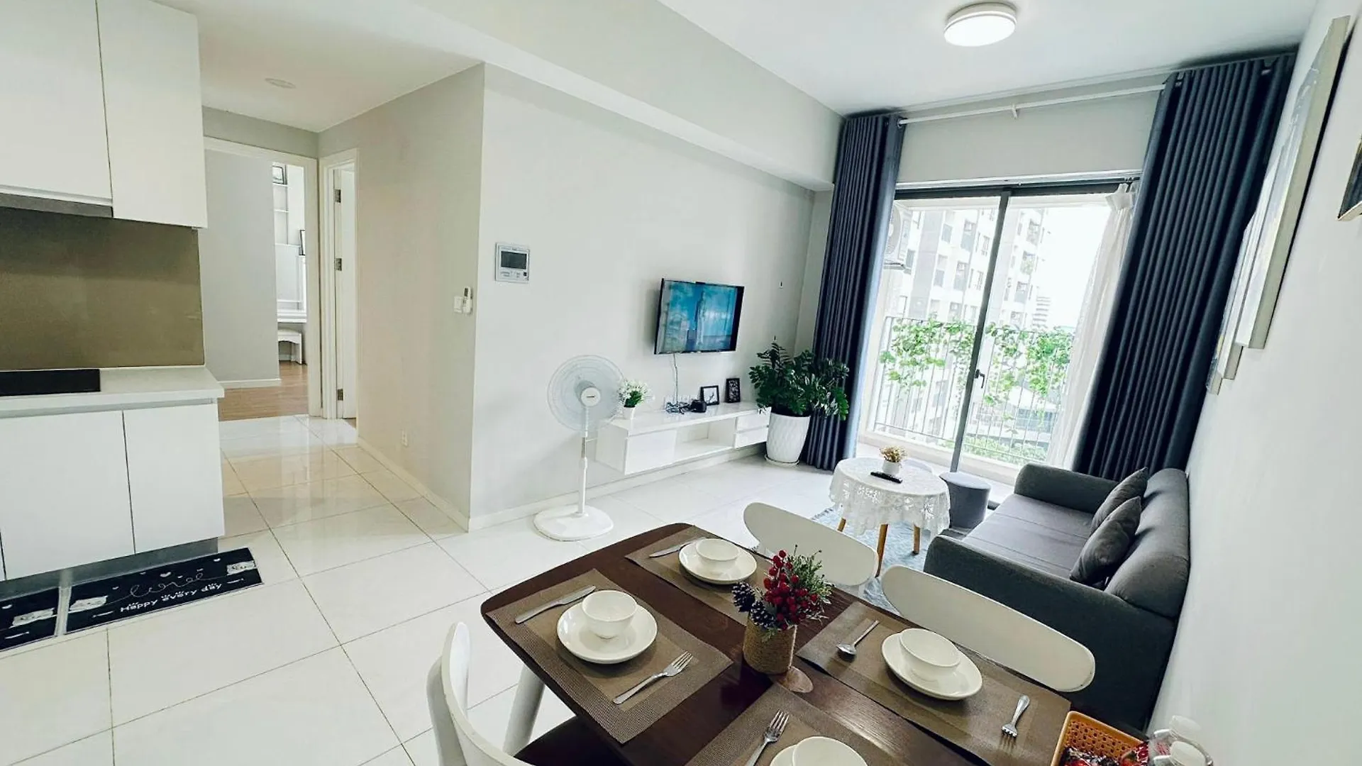 Masteri Thao Dien Apartment - Fully Furnished, Swimming Pool, Gym, Shopping Center Ho Chi Minh City